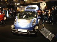 Lumeneo at Paris Motor Show 2012