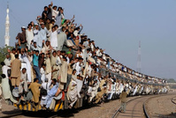 another-overcrowded-train-india