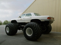 Mercedes Monster Truck 01