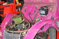 Pink Renault 2CV Trophy Dyane 2011 engine