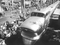 PHOTO - CHICAGO - TRAIN - GENERAL MOTORS AEROTRAIN - ON PUBLIC DISPLAY - CAB RESEMBLES A 1950s CAR - 1955