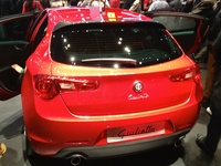Alfa Romeo Giulietta 2012 - rear