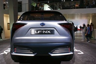 Lexus LF-NX - rear view