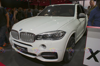2016 BMW X5 M50d - Frontal View
