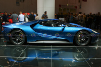 2016 Ford GT - Side View